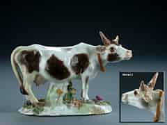 Detail images: Meissener Porzellanfigur einer stehenden Kuh