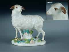 Detail images: Meissener Porzellanfigur eines stehenden Schafes