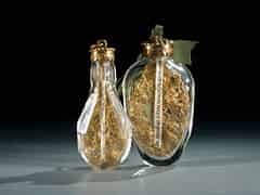 Detail images: Zwei Reliquienflaschen