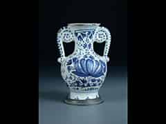 Detailabbildung: Bayreuther Fayence-Vase