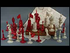 Detail images: Schachspielfiguren