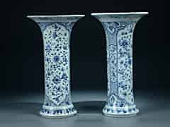 Detailabbildung: Paar Fayence-Vasen