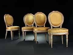 Detailabbildung: Vier Louis XVI-Stühle