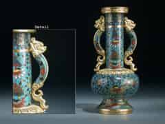 Detail images:  Feine Cloissonné-Vase der Ming-Dynastie