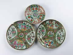 Detail images: Drei chinesische Porzellanteller