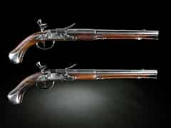 Detailabbildung: Paar Dresdner Steinschloßpistolen vom Büchsenmacher Johann Georg Ertel, 1689 - 1764 
