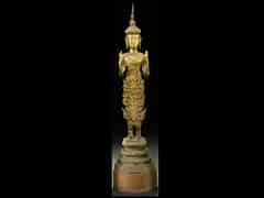Detailabbildung: Große thailändische Tempelfigur