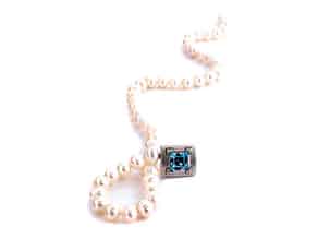 Detail images:   Perlenkette mit Aquamarinverschluss