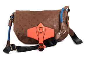 Detail images:  Louis Vuitton Handtasche Limited Edition „Messenger“