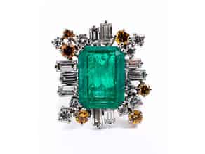 Detail images:   Smaragd-Diamantring