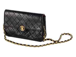 Detailabbildung:   Chanel Handtasche