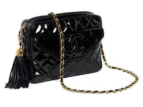 Detailabbildung:   Chanel Handtasche „Camera“