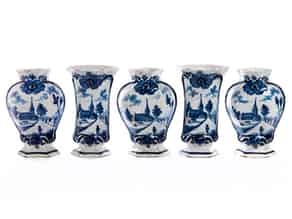 Detailabbildung:  Kompletter Satz von fünf Delfter Vasen
