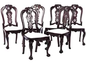 Detail images:  Satz von sechs Stühlen im Chippendalestil