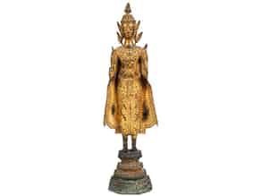 Detail images:  Thailändische Buddhafigur in Form einer Wachskerze
