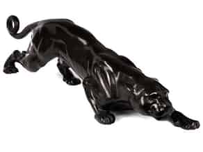 Detailabbildung:  Elegante Art déco-Skulptur eines lauernden Panthers