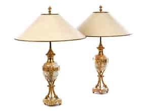 Detailabbildung:   Paar Tischlampen in klassizistischem Stil
