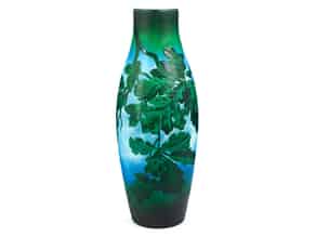 Detailabbildung:  Seltene Vase mit Eichenlaub