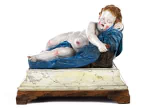 Detailabbildung:   Skulptur eines schlafenden Jesuskindes