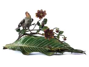 Detailabbildung:  Große Wiener Bronze mit Vogel, Eidechse, Blatt und Blütenzweig