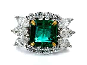 Detailabbildung:   Smaragd-Diamantring
