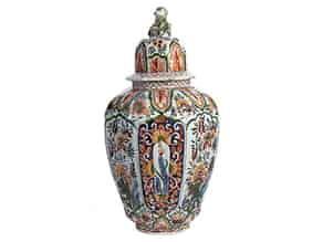 Detailabbildung:   Große barocke Vase