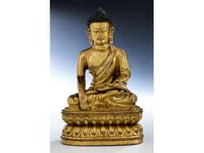 Detail images:  † Bedeutende Bronzefigur des Buddha