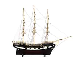 Detailabbildung:  Schiffsmodell eines Dreimaster-Segelschiffs
