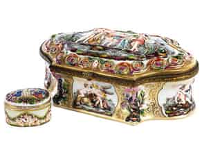 Detail images:  Große Capodimonte-Porzellandeckeldose und kleine ovale Dose