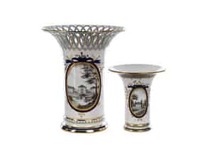 Detail images:  Zwei Vasen aus dem Perlservice