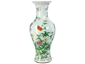 Detail images:  Famille-Verte Vase