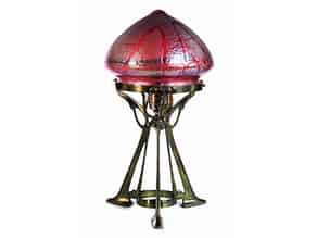 Detailabbildung:  Jugendstil-Tischlampe mit roséfarbenem Schirm
