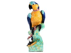 Detail images:  Großer Nymphenburger Majolika-Papagei mit Maske