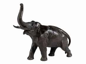 Detailabbildung:  Elefantenfigur in Bronze