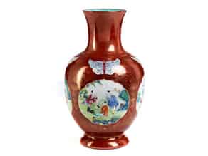 Detail images:  Famille Rose-Vase