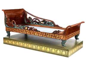 Detail images:  Seltenes Empire-Bett mit Schwanendekor