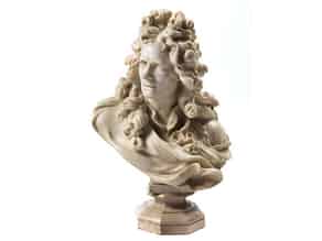 Detailabbildung:  Marmorbüste des berühmten französischen Barock-Bildhauers Corneille van Cleve (1644/45 – 1732) nach Jean-Jacques Caffieri (1725 – 1792)