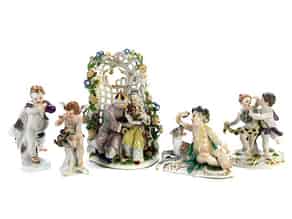 Detailabbildung:  Konvolut von fünf Meissener Porzellanfigurengruppen