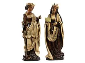 Detailabbildung:  Paar im Hochrelief geschnitzte weibliche Heiligenfiguren