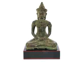 Detailabbildung:  Buddhafigur in Bronze