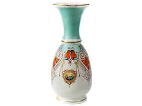 Detailabbildung:  Birnenförmige Vase