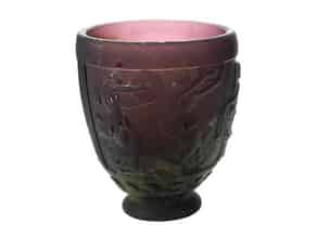 Detailabbildung:  Vase mit klassizistischem Dekor, signiert Georges de Feure (1868-1943)
