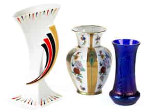 Detail images:  Konvolut von drei Vasen