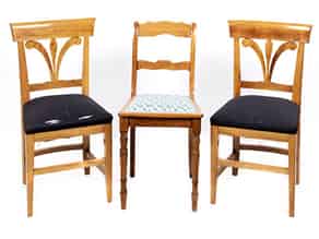 Detailabbildung:  Konvolut von drei verschiedenen Biedermeier-Stühlen