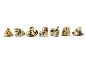 Detail images:  Sammlung von sieben hochwertigen Netsuke in Elfenbein