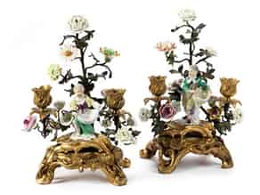 Detail images:  Paar Rokoko-Tischkerzenleuchter mit Meissen-Figürchen