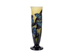 Detailabbildung:  Vase mit Blütendekor