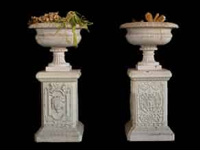 Detailabbildung:  Paar Vasen in Marmor