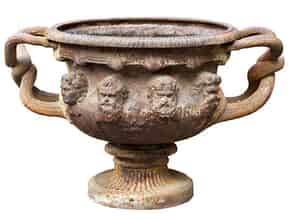 Detailabbildung:  Große Vase als Brunnen