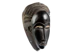 Detailabbildung:  Afrikanische Maske des Stammes Abron, Elfenbeinküste
